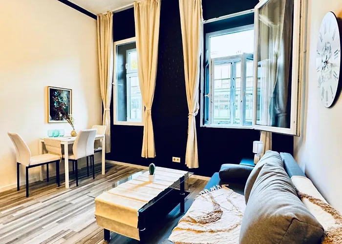 Stylish 1br Close To Akh *